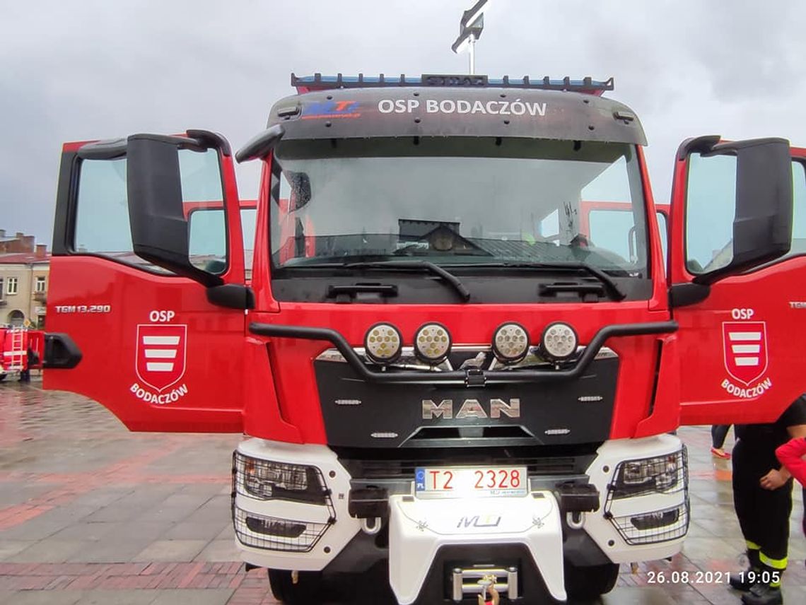 Gm. Szczebrzeszyn: Strażacy z Bodaczowa poświęcili nowy wóz Gm. Szczebrzeszyn: Strażacy z Bodaczowa poświęcili nowy wóz