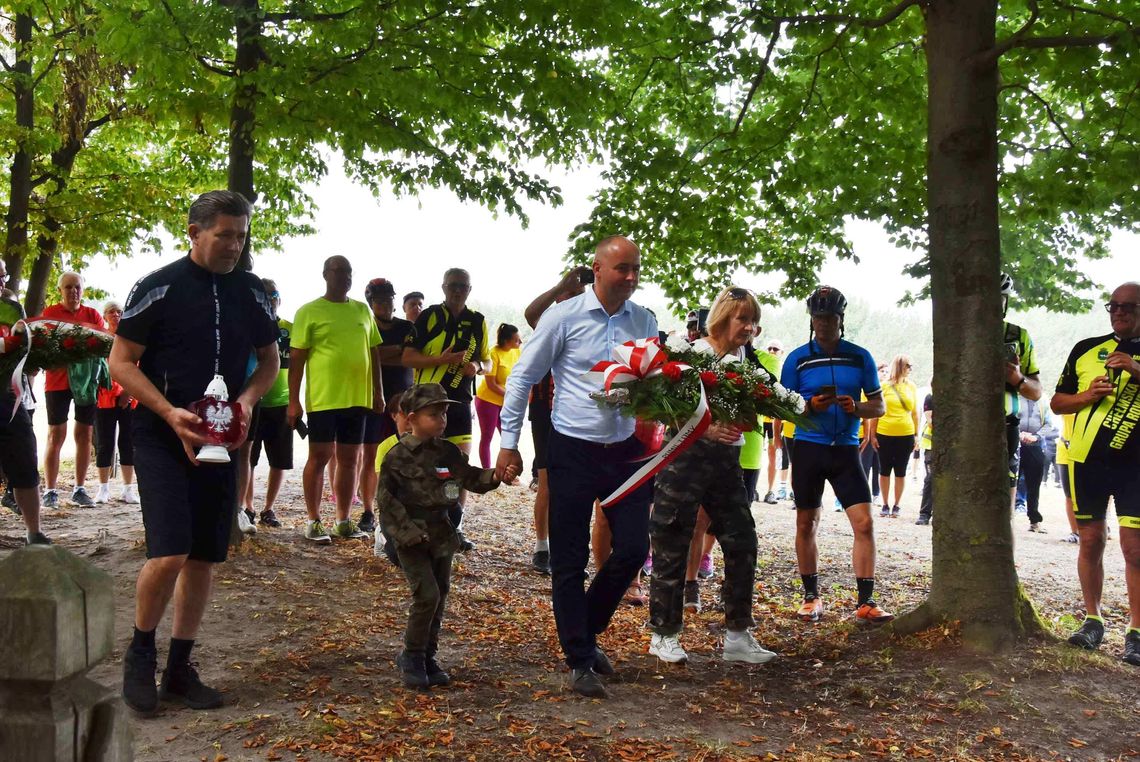 gm. Tereszpol: Rowerzyści na wzgórzu Polak [ZDJĘCIA]
