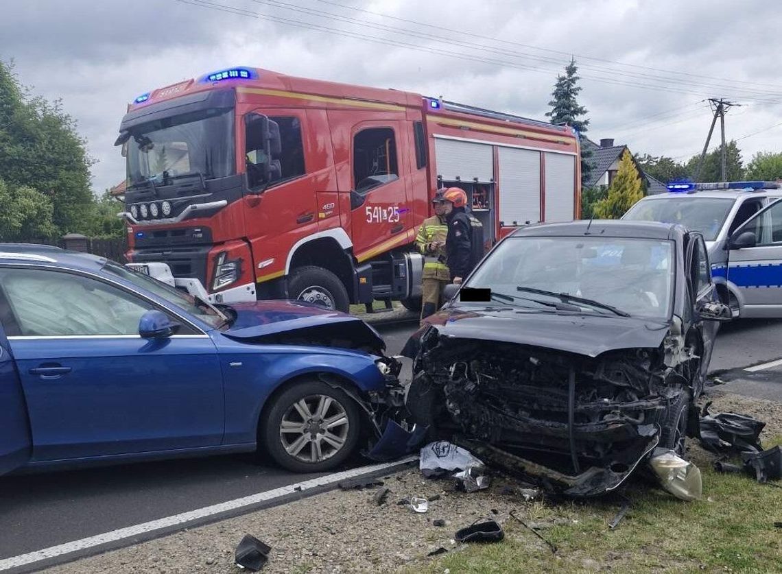 W Rogóźnie doszło do zdarzenia drogowego z udziałem czterech pojazdów.