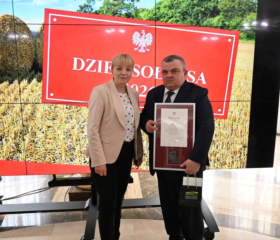 Artur Krupa z wójt Marzeną Czubaj-Gancarz na Dniu Sołtysa w Lublinie.