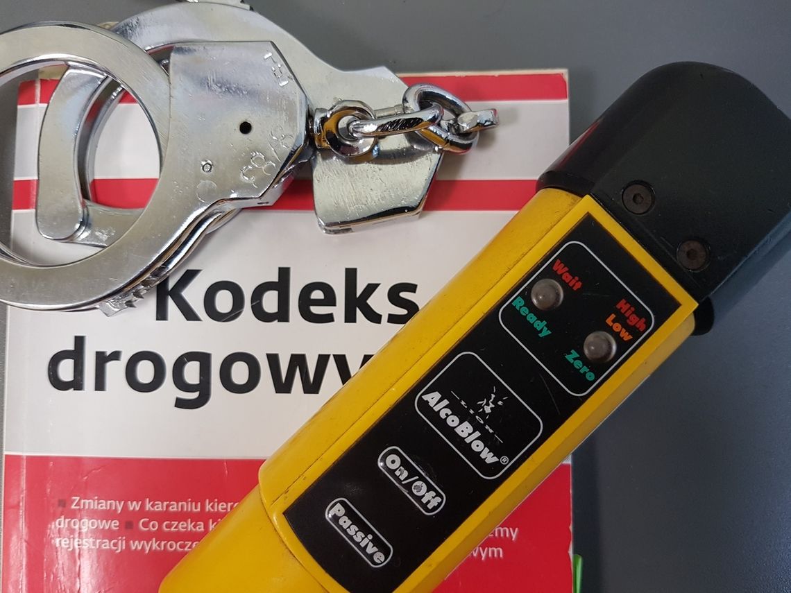 52-latek z gminy Werbkowice miał w sobie ponad 3 promile alkoholu i ciążył na nim sądowy zakaz kierowania pojazdami mechanicznymi, a mimo to prowadził osobowe volvo.