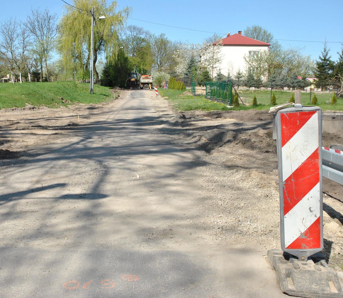 Gm. Zamość: Droga w Białobrzegach będzie jak nowa