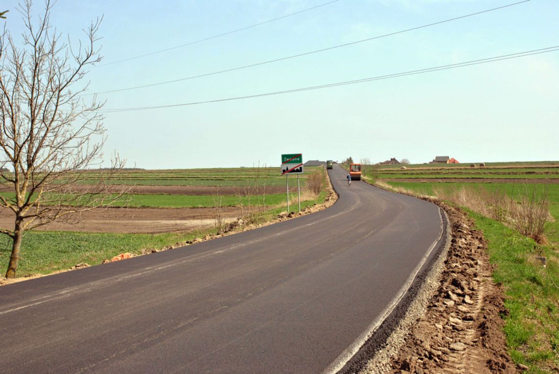 Gm. Zamość: Ze Zwódnego do Pniówka jak po stole