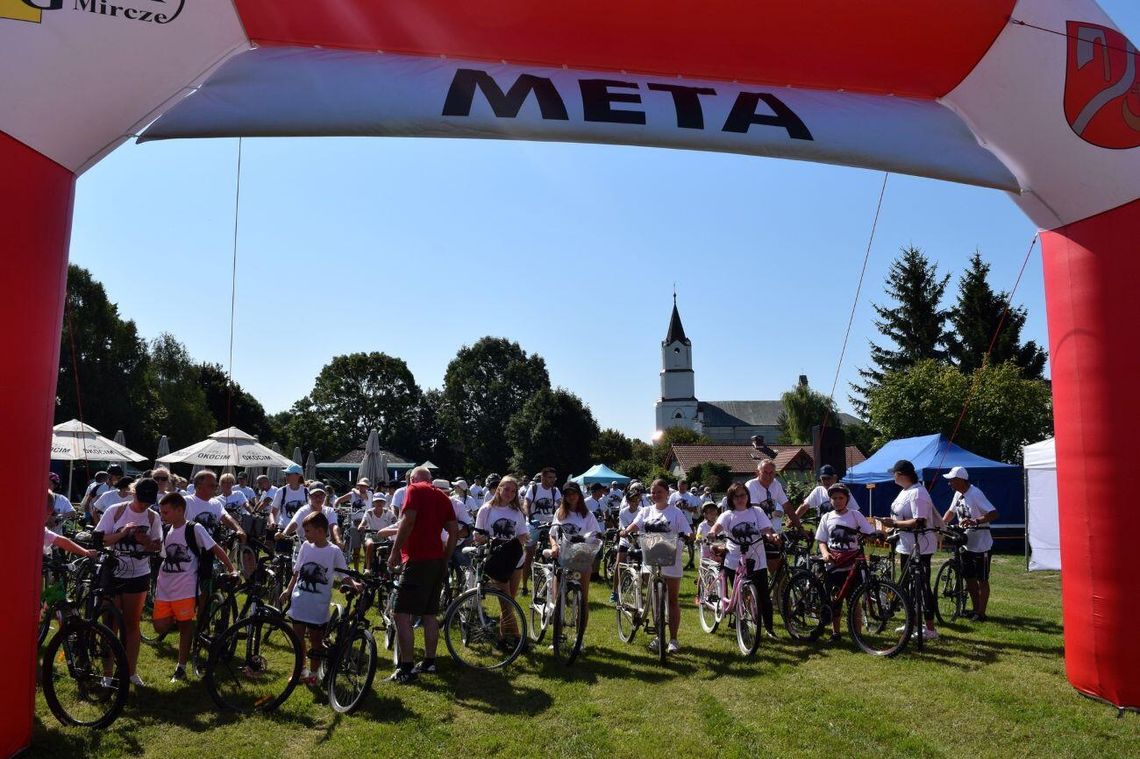 Na pamiątkowych koszulkach, które trafiły do rąk uczestników rajdu, znalazł się nadruk dzika.