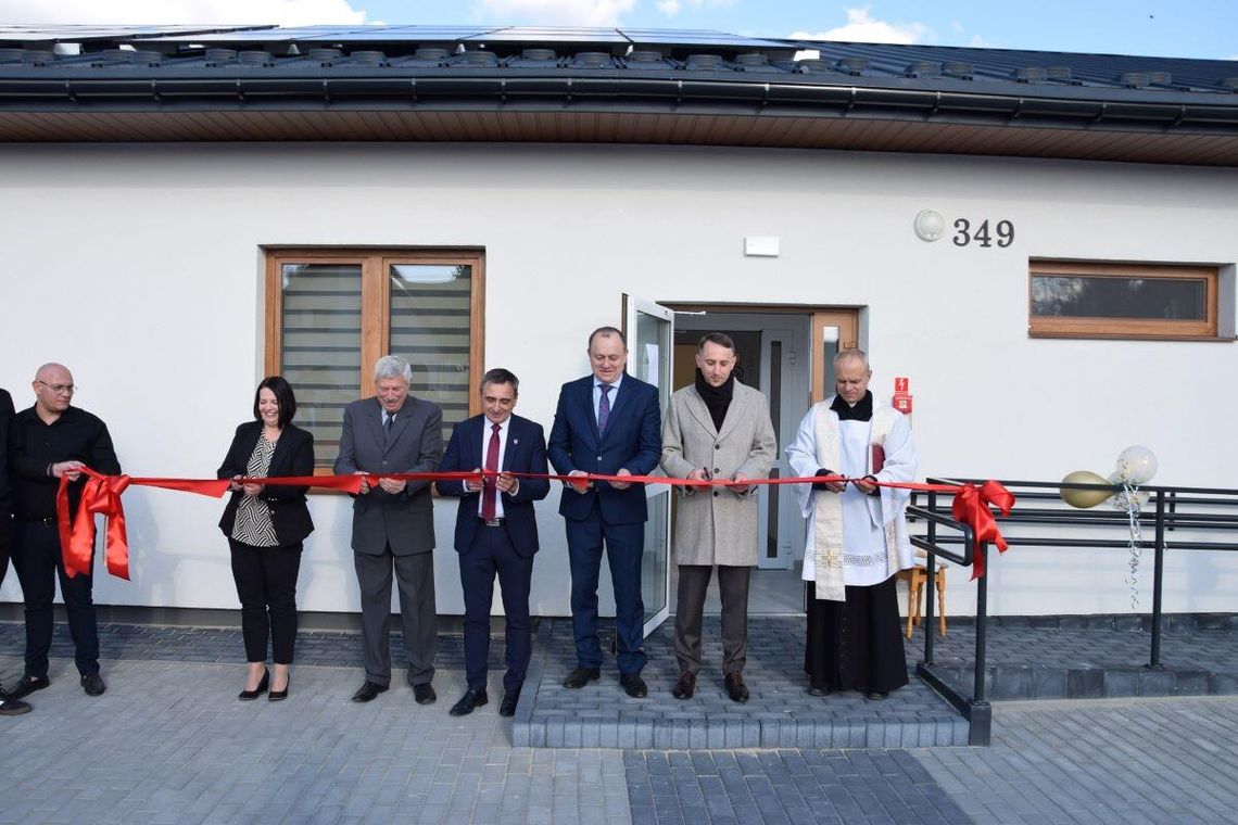 18 kwietnia w Jarosławcu odbyło się oficjalne otwarcie nowej świetlicy osiedlowej, która ma służyć mieszkańcom jako miejsce spotkań, integracji i inicjatyw lokalnych.