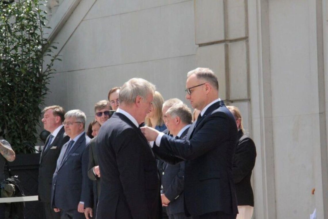 Złotym Krzyżem Zasługi został odznaczony wójt gminy Stary Zamość, Waldemar Raczyński.