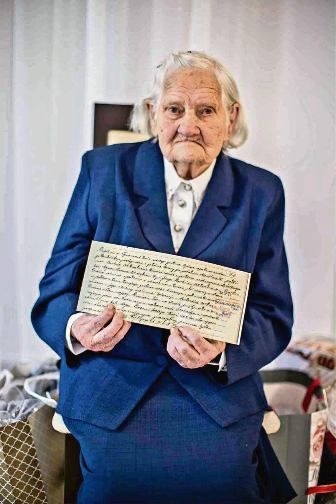 Pod pseudonimem „Jagoda” pani Leokadia w latach 1943-1944 służyła w Armii Krajowej. Dziś ma już 100 lat.
