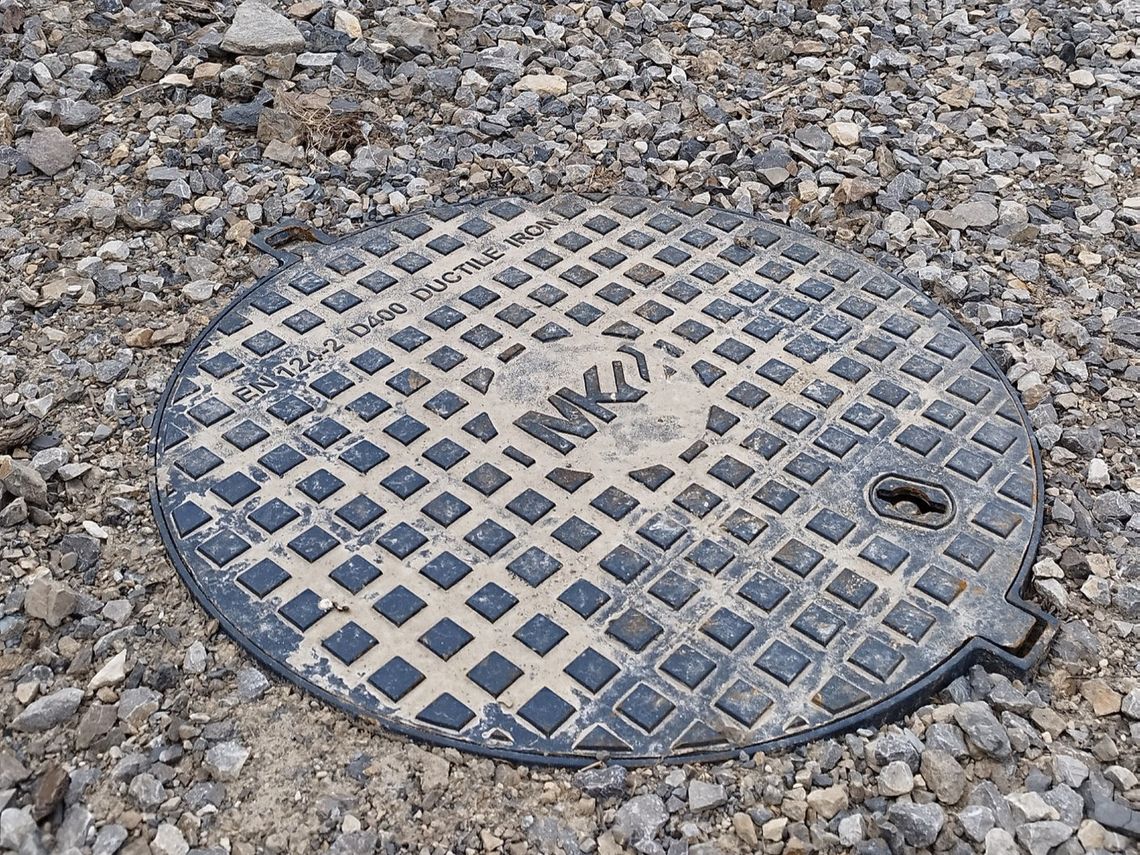 Zakończono rozbudowę sieci kanalizacji sanitarnej w Kalinowicach.