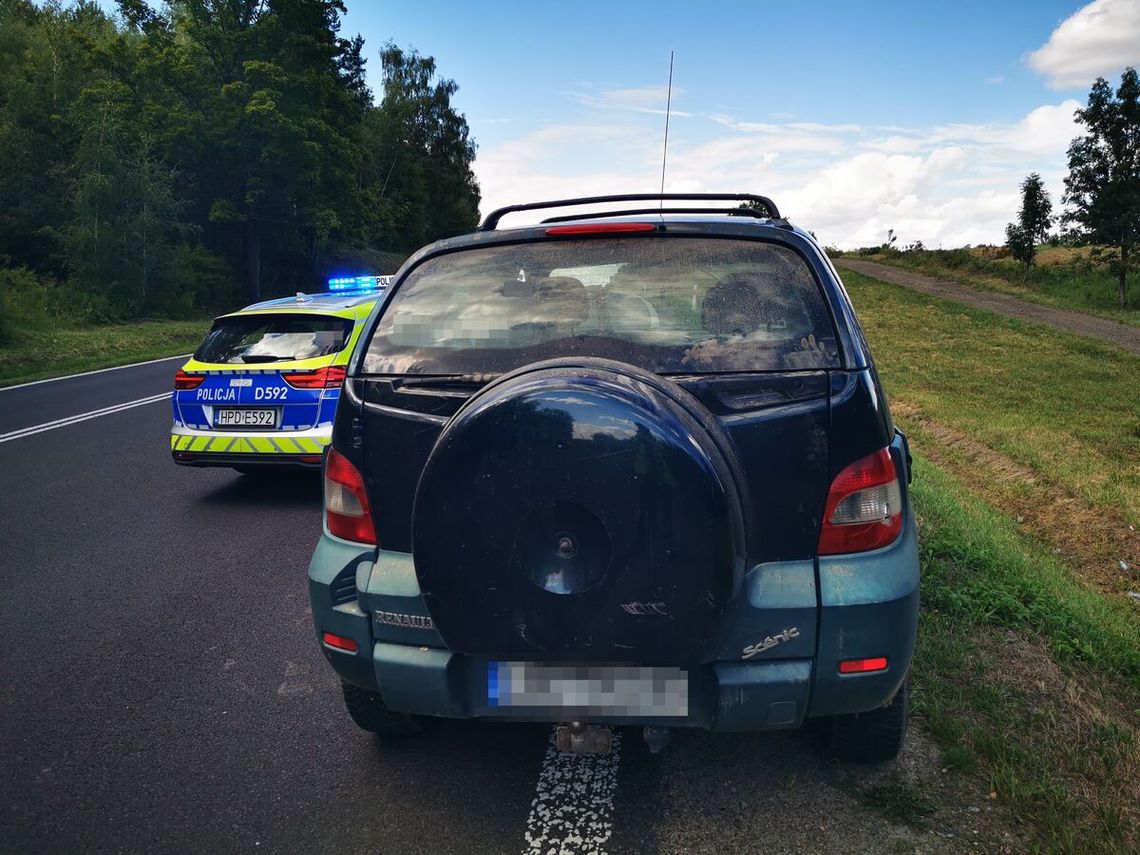 Goniła go policja, zatrzymała blokada. Pijany pędził przez Frampol! Goniła go policja, zatrzymała blokada. Pijany pędził przez Frampol!