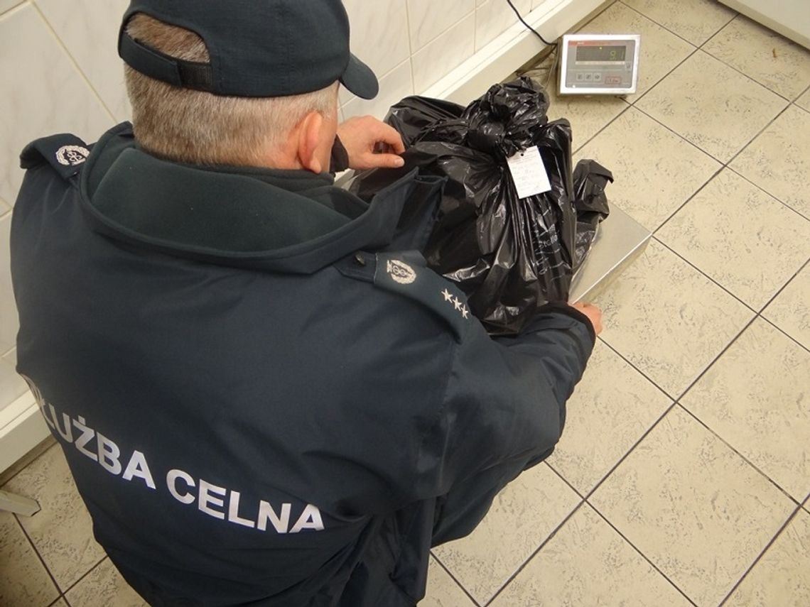 Granica: Nawet 700 kilogramów jedzenia tygodniowo trafia do utylizacji Granica: Nawet 700 kilogramów jedzenia tygodniowo trafia do utylizacji