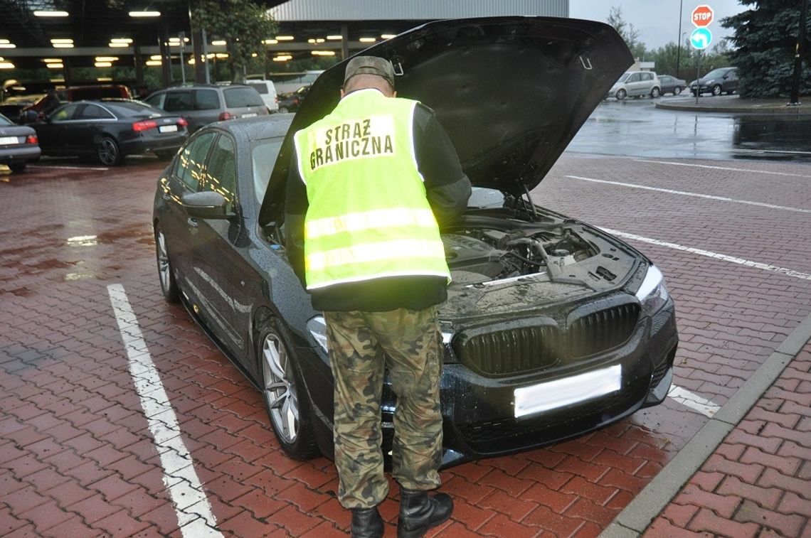 Granica: Rosjanin BMW nie pojeździ. Kradzione auto skonfiskowane
