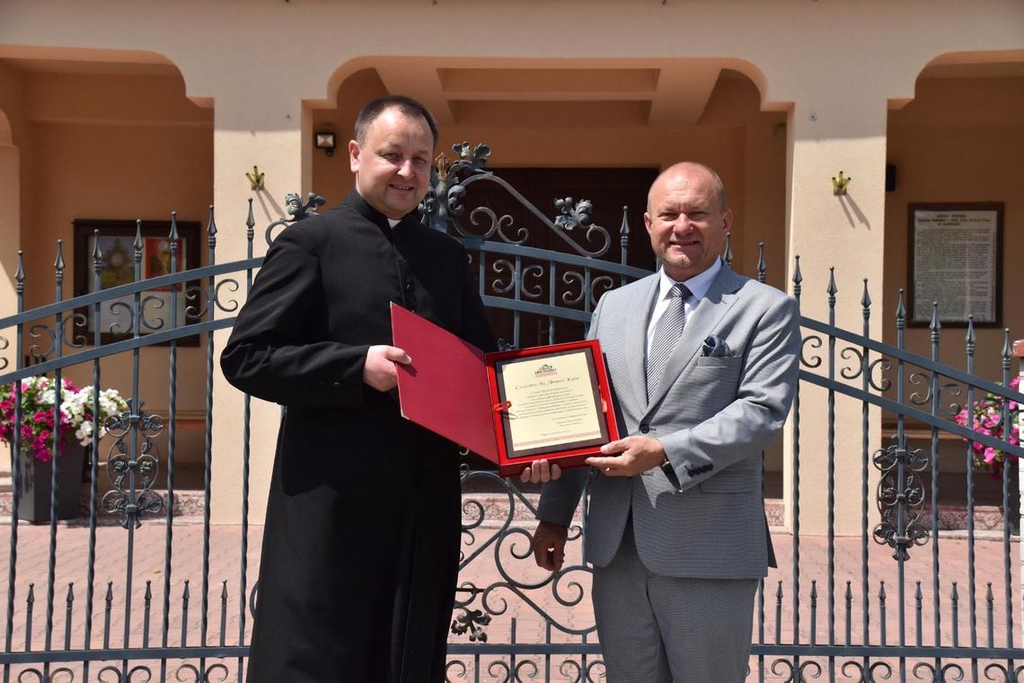 Gromada: Ćwierć wieku w służbie Bogu i ludziom