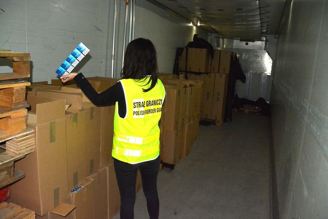 Gdyby nielegalny towar trafił do sprzedaży, Skarb Państwa straciłby blisko 10 mln zł.