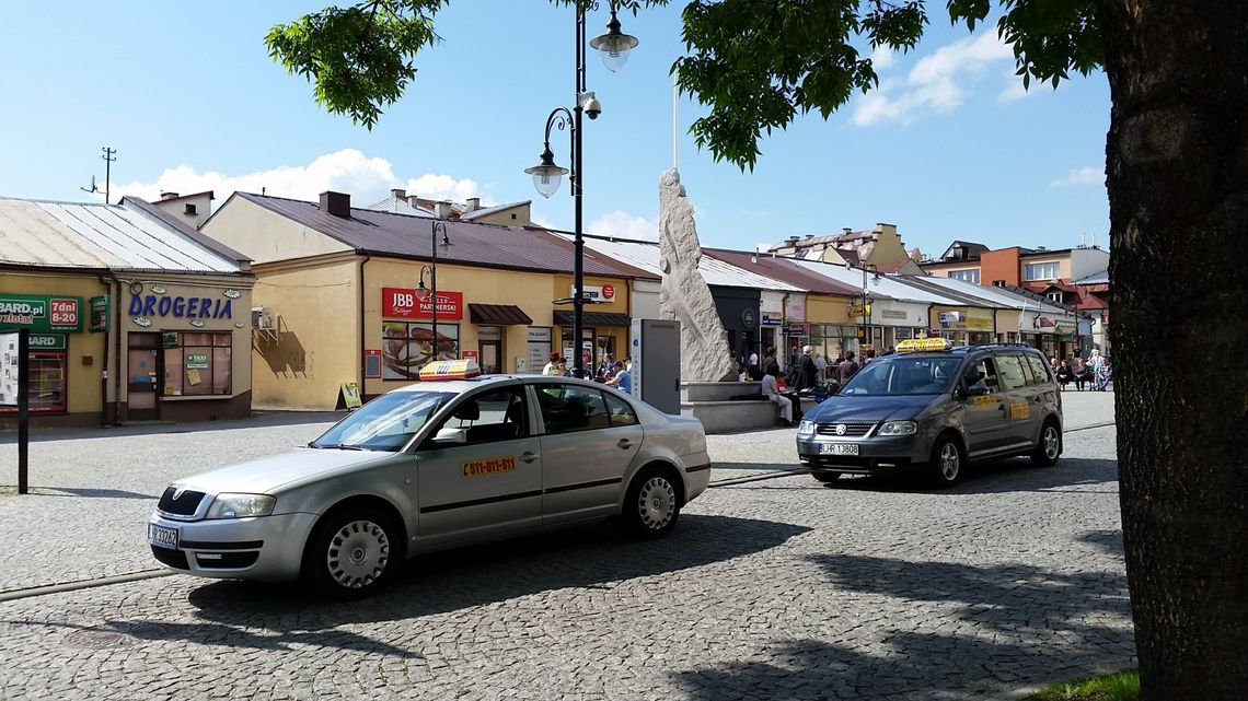 Hrubieszów: Kierowca w śródmieściu zapłaci za parkowanie