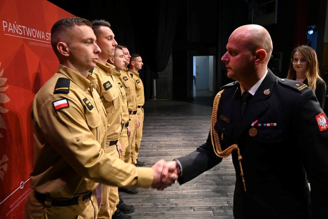 Hrubieszów: Medale i awanse dla najbardziej zasłużonych strażaków
