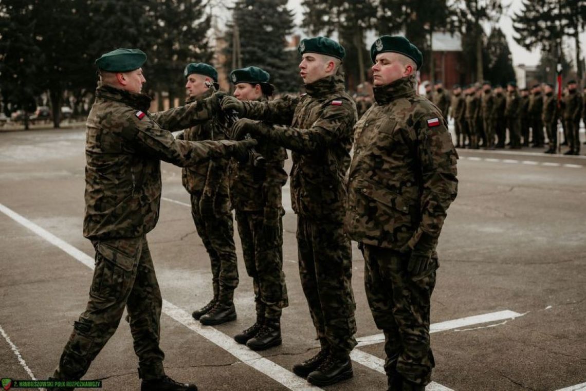 W połowie stycznia w 2. Hrubieszowskim Pułku Rozpoznawczym rozpoczęli wojskowe szkolenie ochotnicy Dobrowolnej Zasadniczej Służby Wojskowej.