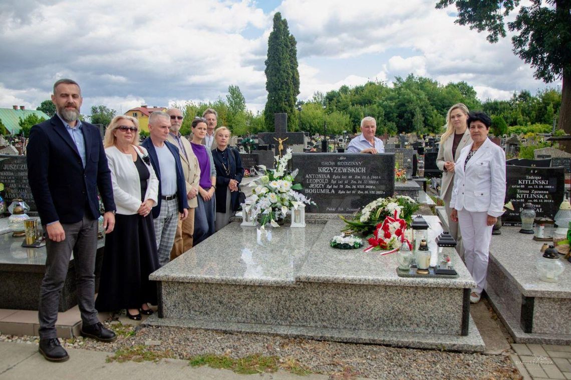 W piątą rocznicę śmierci, upamiętniono Jerzego Leopolda Krzyżewskiego.