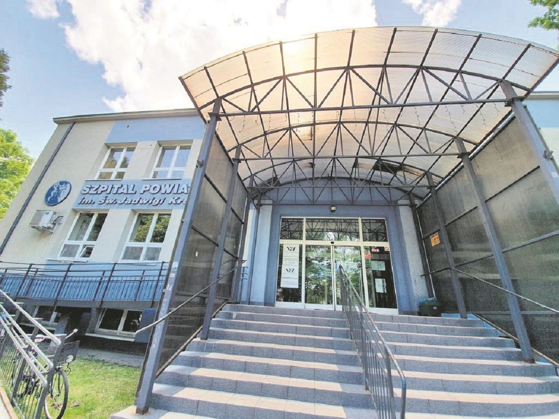 Poprzednim razem, 11 maja, Rada Społeczna negatywnie zaopiniowała wniosek o przyznanie 60 tys. zł brutto rocznej nagrody dla dyrektor naczelnej SPZOZ w Hrubieszowie.