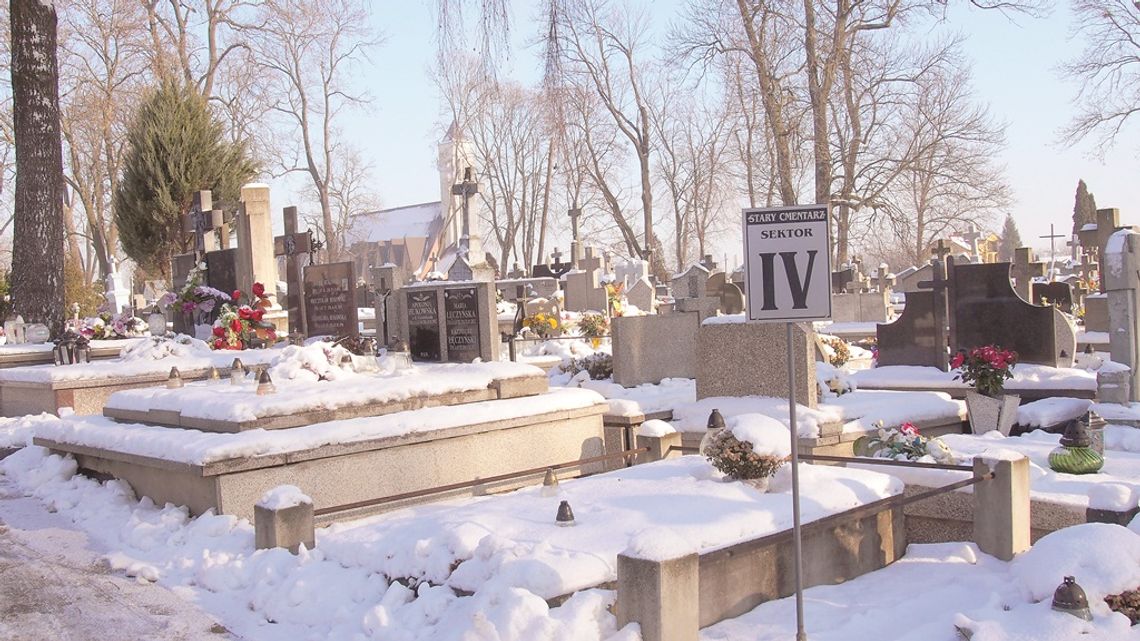 Hrubieszów: Porządki na cmentarzu