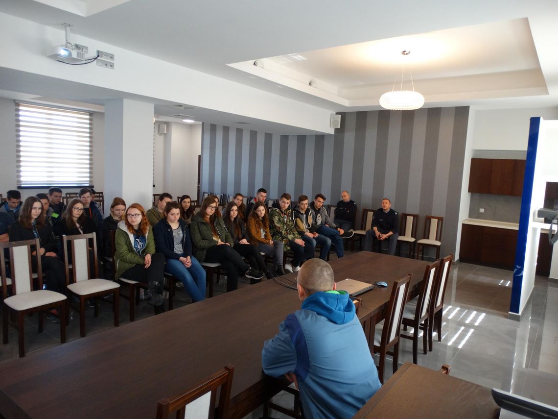 Hrubieszów: Poszli uczniowie do więzienia. Żeby się edukować