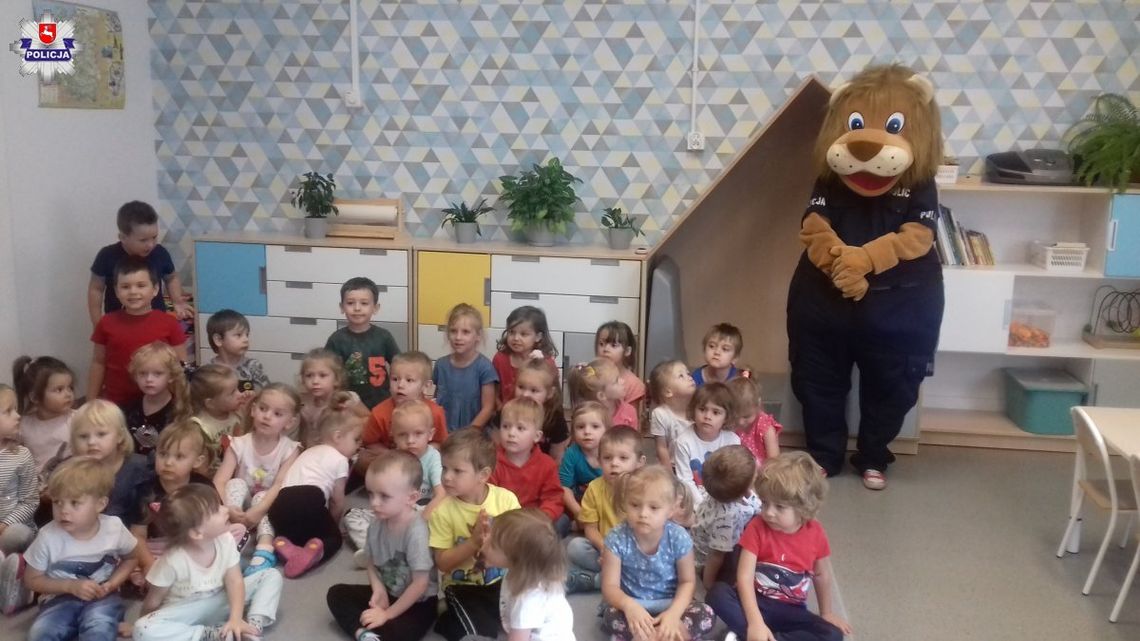 Hrubieszów: Sierżant lew u przedszkolaków