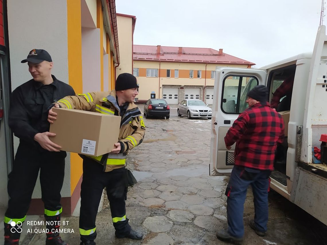 Hrubieszów: Strażacy rozwożą maseczki ochronne