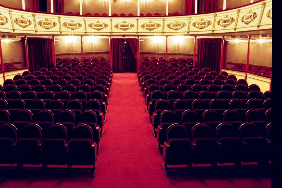 Hrubieszów: Teatr z Lublina cyklicznie w HDK-u