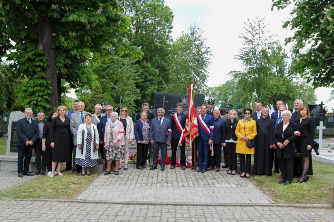 Hrubieszów w hołdzie żołnierzom 27. Wołyńskiej Dywizji Piechoty AK.