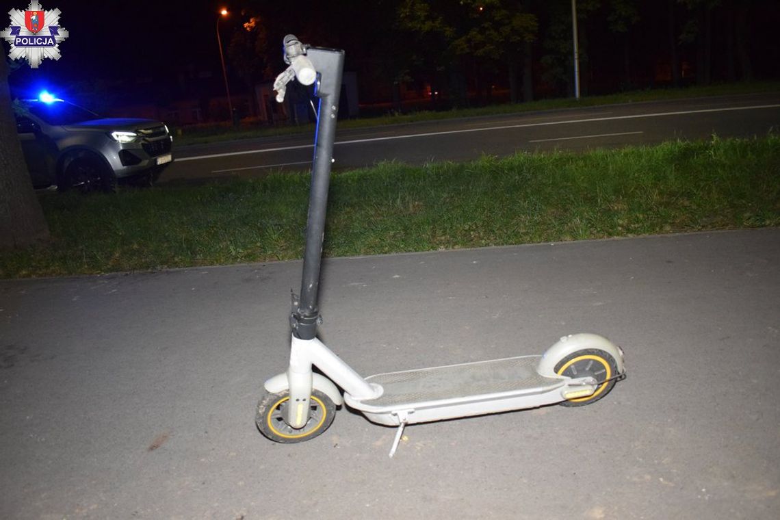 Hulajnogą przez Zamość byle nie tak: po pijaku, z pasażerem, bez kasku Nietrzeźwi kierujący, osoby poniżej 16. roku życia bez kasku ochronnego czy przewożenie hulajnogą pasażerów – to wykroczenia poruszających się ulicami Zamościa kierowców hulajnóg elektrycznych.