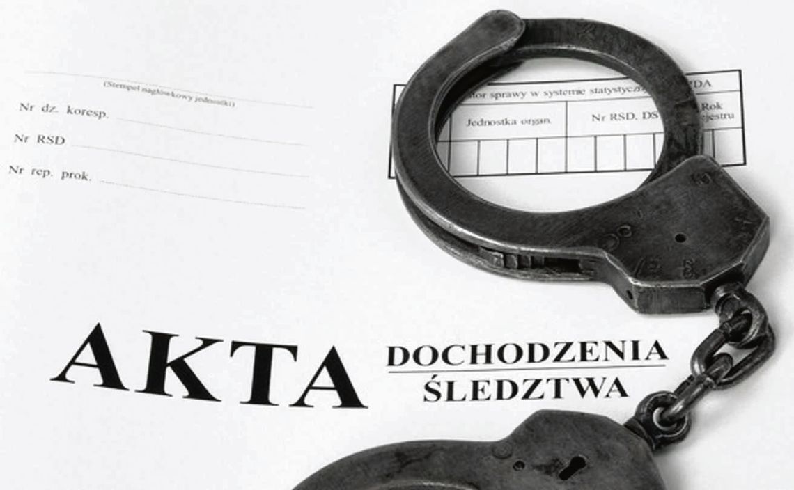 Ustaliliśmy, że podejrzani uczynili sobie z popełnienia przestępstwa stałe źródło dochodów. Na chwilę obecną są to zarzuty dotyczące 25 czynów, jednak postępowanie jest wciąż rozwojowe i nie wykluczamy, że liczba zarzutów może wzrosnąć – mówi prokurator Jakub Litwińczuk, szef Prokuratury Rejonowej w