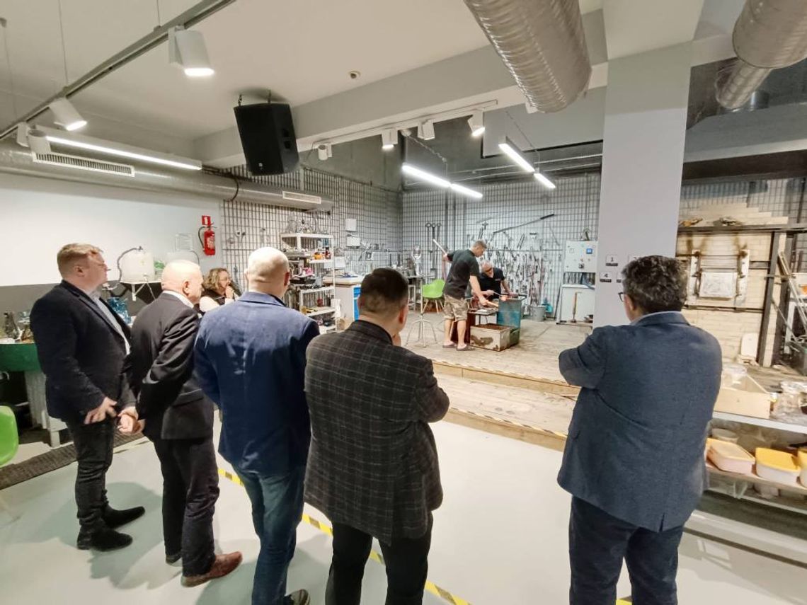 Jak walczyć z rosnącymi kosztami energii? Władze Zamościa szukają inspiracji w Sanoku i Krośnie Jak walczyć z rosnącymi kosztami energii? Władze Zamościa szukają inspiracji w Sanoku i Krośnie