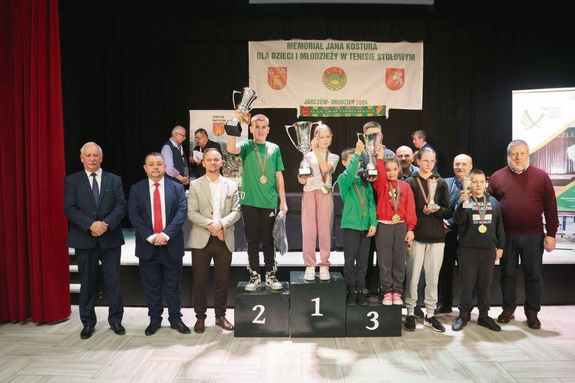 Jarczów: Uczniowie z Telatyna pokonali kolegów i koleżanki z sąsiedztwa. Sprawdź wyniki Memoriału Tegoroczny Memoriał Jana Kostura w Tenisie Stołowym wygrali zawodnicy ze szkoły w Telatynie.