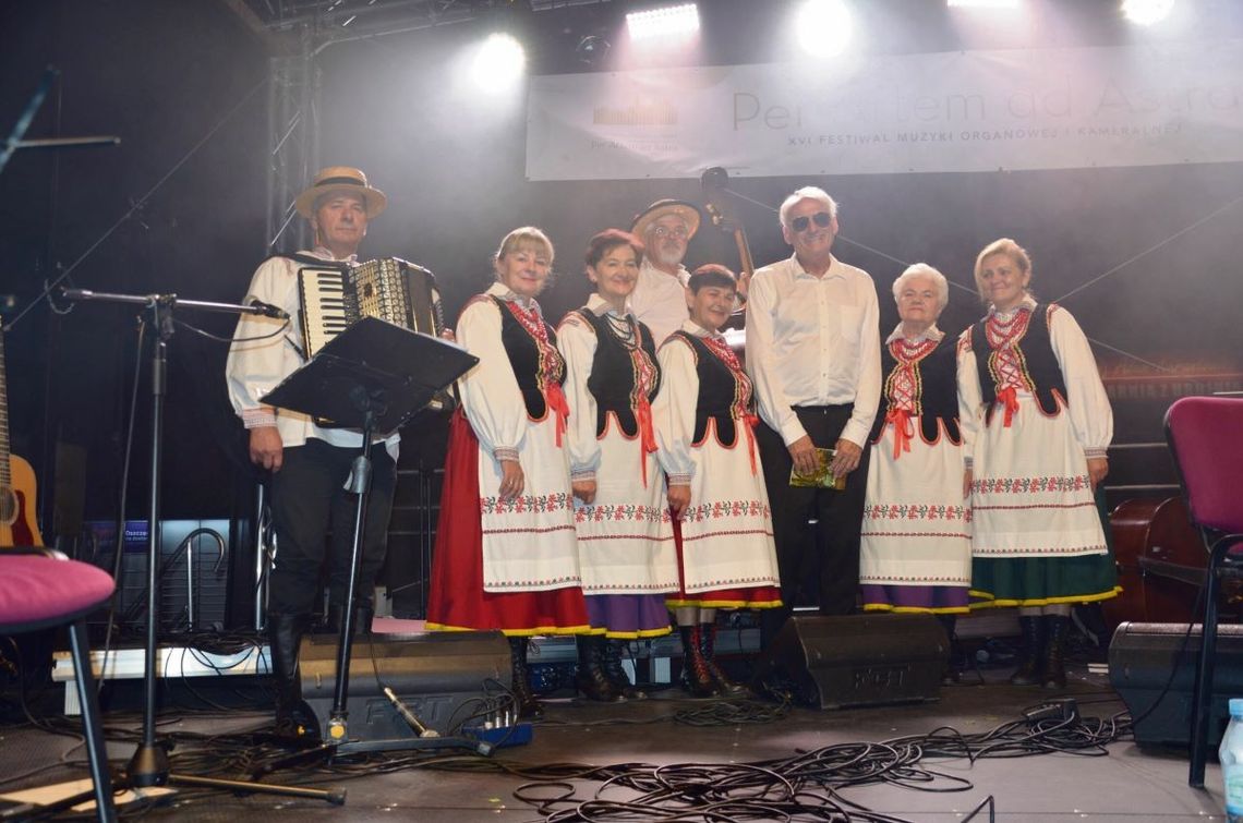 Krasnobrodzki Dom Kultury to prężna instytucja, przy której działają zespoły i grupy rozsławiające miasto i gminę.