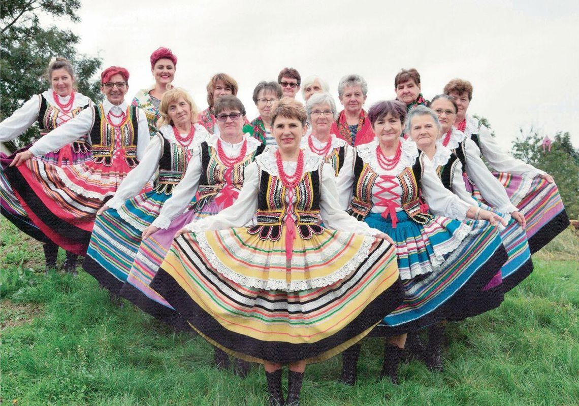 KGW w Horyszowie Polskim słynie z pięknych strojów ludowych, które pierwotnie służyły zespołowi Jutrzenka.