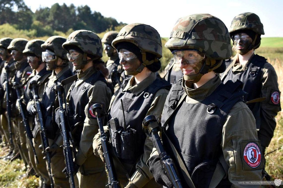 Szkolenie kadetów z Liceum im. St. Kostki Starowieyskiego w Łaszczowie.