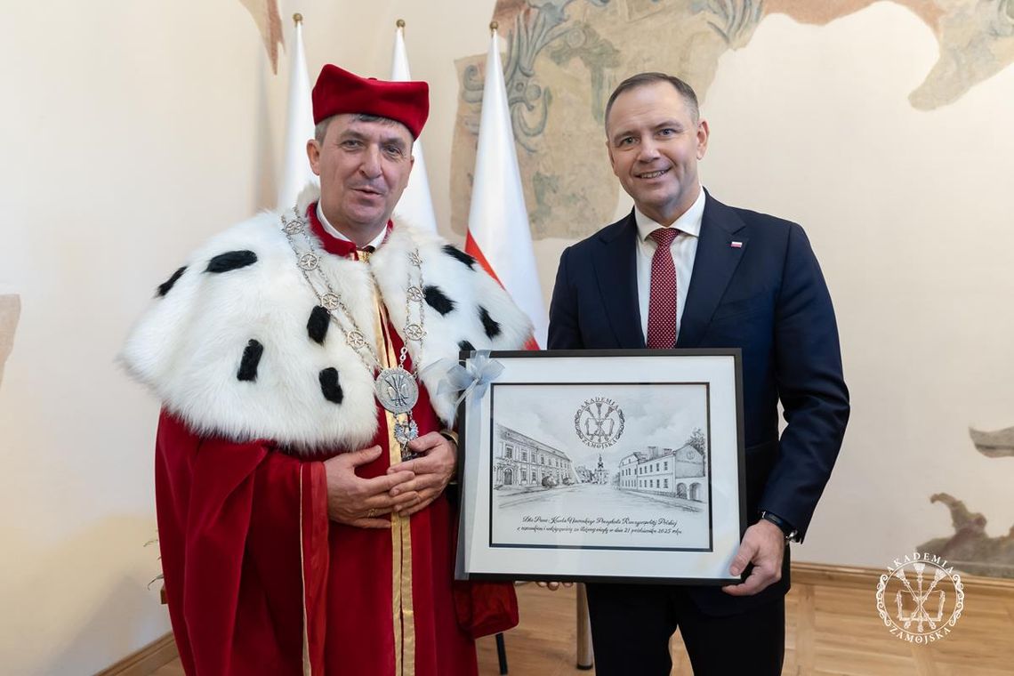 Prezydent RP przyjechał na inaugurację roku akademickiego w AZ.