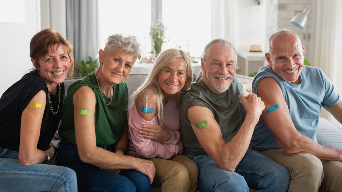 Opinia, że Polacy nie ufają szczepieniom jest z krainy mitów. Zaprzeczają jej wyniki kontroli kart szczepień, jaką w całej Polsce prowadzi sanepid.