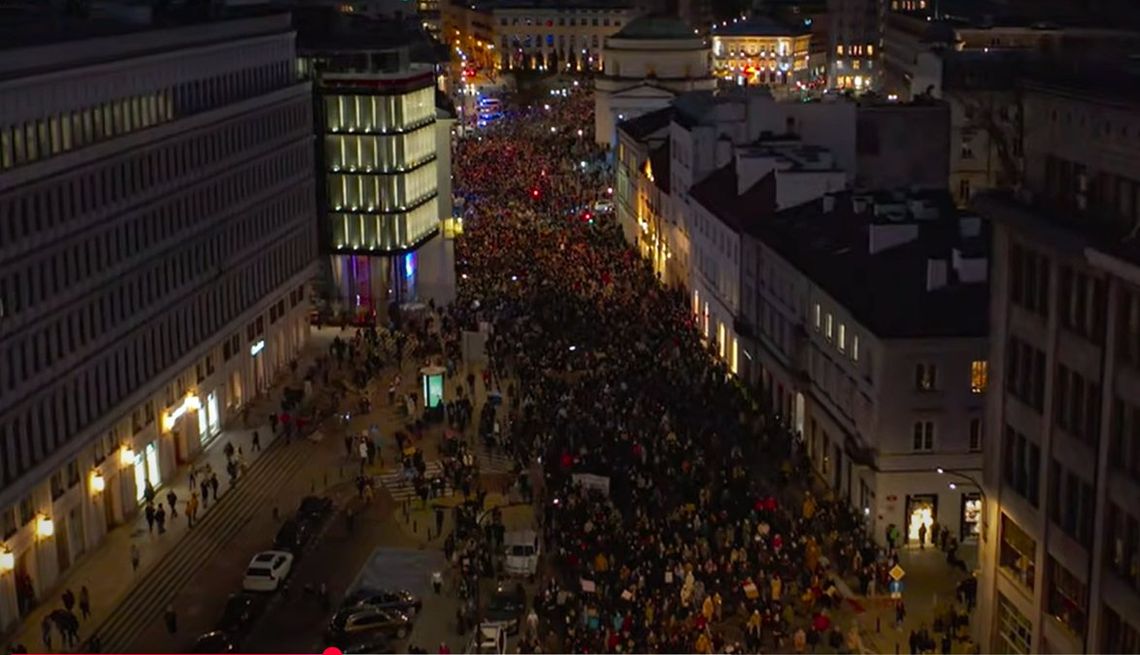 Jeden z protestów po śmierci Izabeli