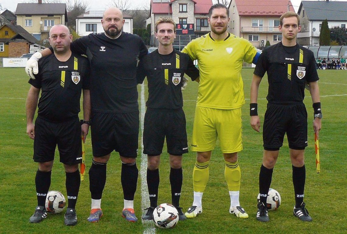 Klasa okręgowa: Graf Chodywańce ograł prowadzącą w tabeli Victorię Dziesięciu piłkarzy drugiego w tabeli Grafa Chodywańce okazało się lepszymi od jedenastu graczy prowadzącej w tabeli Victorii Łukowa.