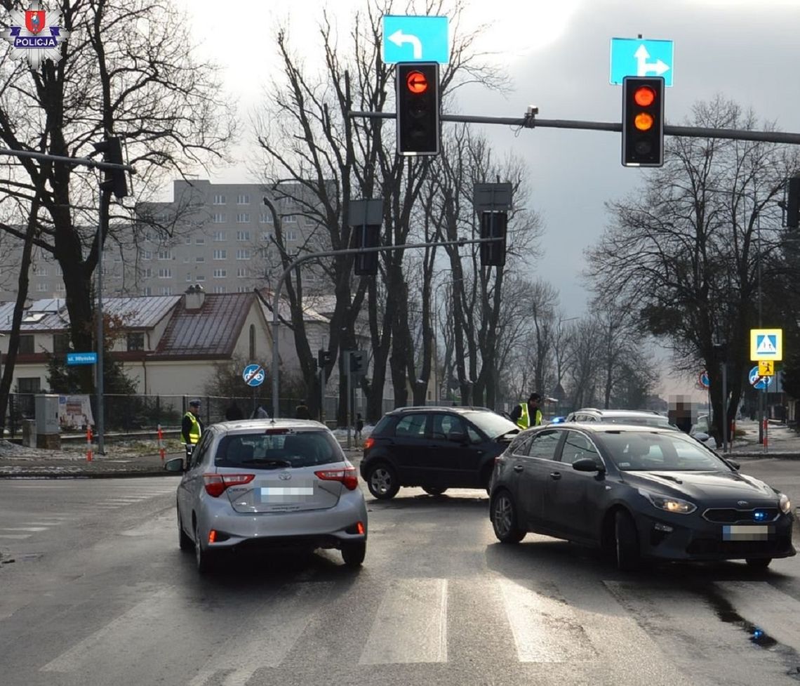 Kolizja w Zamościu. Obie miały zielone światło, ale jedna nie ustąpiła drugiej