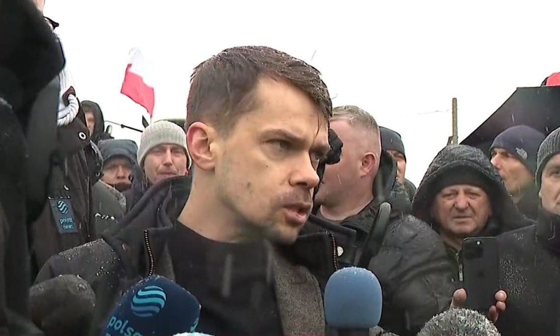 Wiceminister rolnictwa Michał Kołodziejczak spotkał się 9 lutego w Borkach z protestującymi rolnikami.