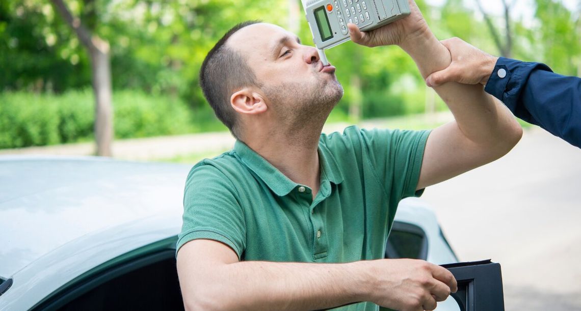 Koniec z kursem za 500 zł. Nowe przepisy uderzą po kieszeni pijanych za kierownicą Od dziś (24 czerwca) kierowcy przyłapani na jeździe po alkoholu lub narkotykach zapłacą dużo więcej.