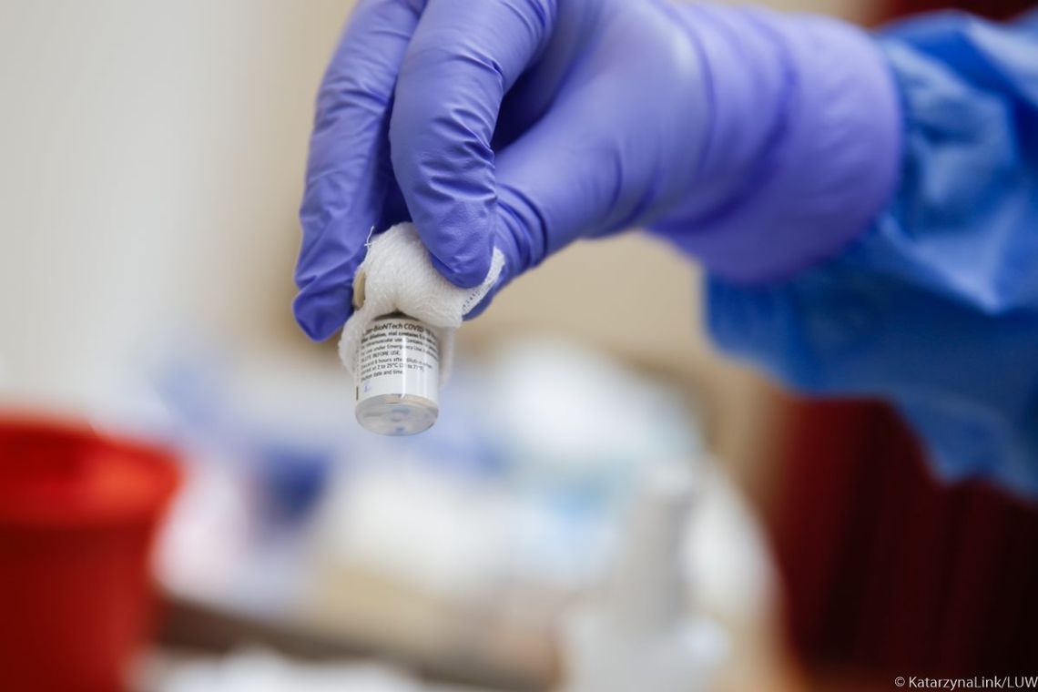 Koronawirus: Dzisiaj rusza rejestracja na szczepienia dla seniorów
