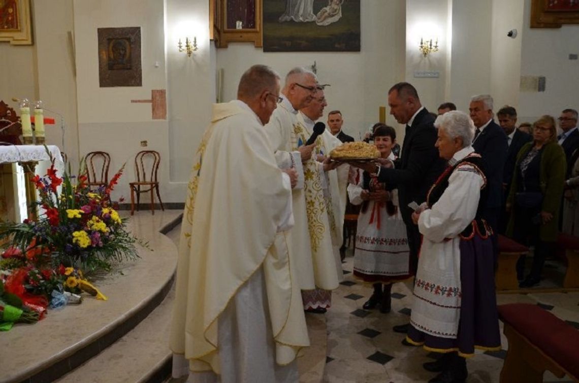 Krasnobród: Dożynki wiernych z całej diecezji