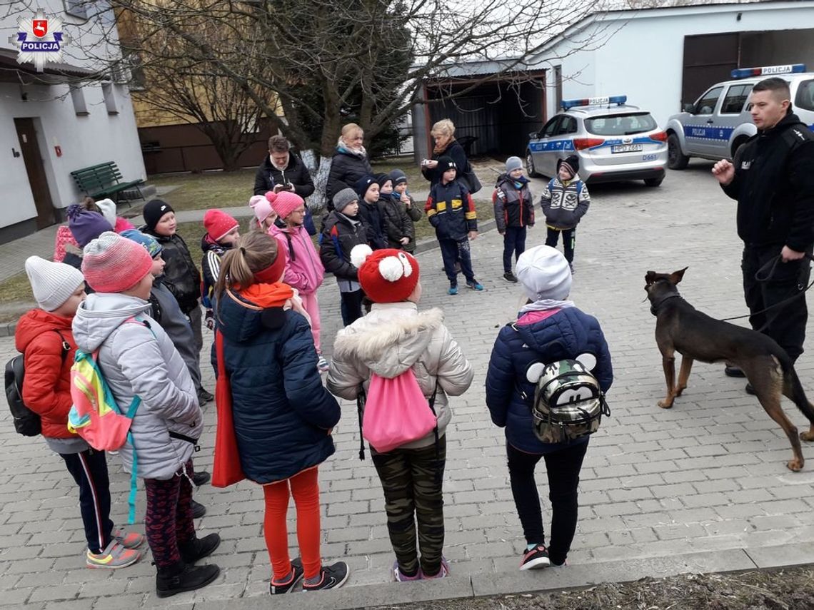 Krasnobród: Dzieci witały wiosnę na posterunku