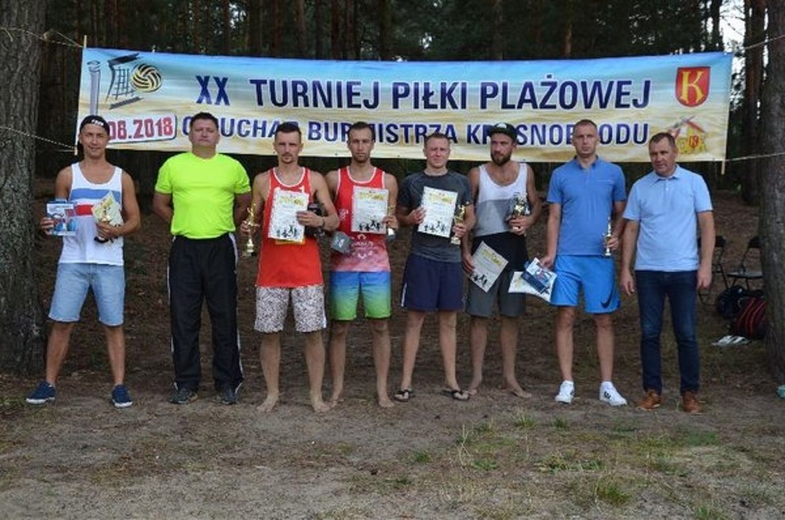 Krasnobród: Siatkarze z Lublina najlepsi w turnieju siatkówki plażowej (ZDJĘCIA)