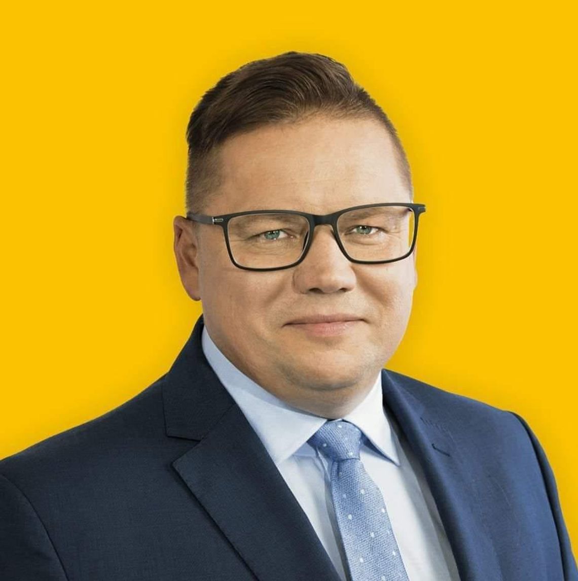 „Od Polski 2050 oczekiwałam wyższych standardów” – tak minister edukacji Barbara Nowacka zareagowała na dwuznaczne słowa zamojskiego posła Sławomira Ćwika na temat tego, dlaczego utrzymała stanowisko po rekonstrukcji rządu.