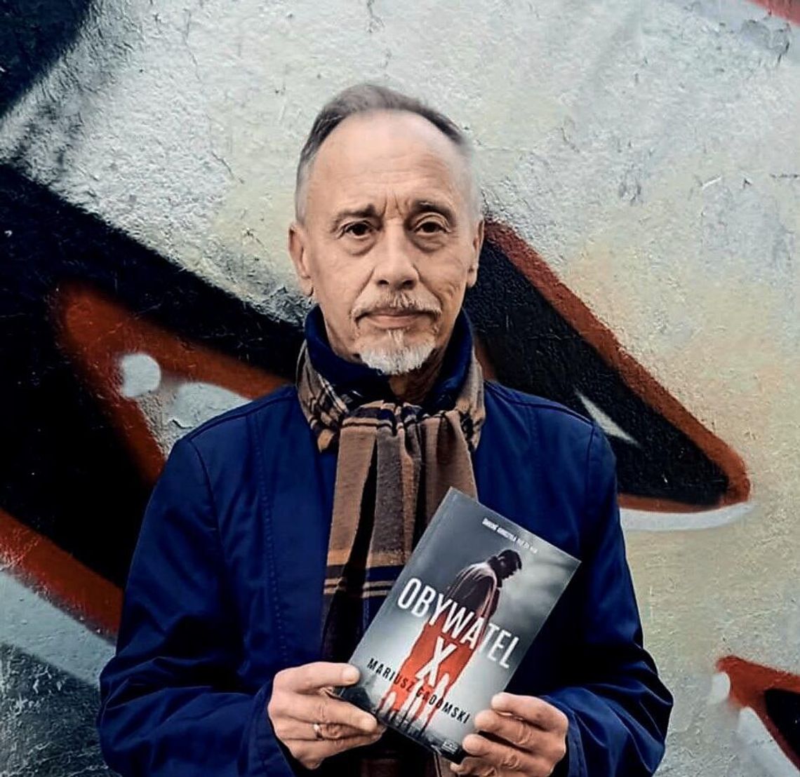 "Obywatel X" to nowa książka Mariusza Gadomskiego, autora znanego z retrokryminałów oraz reportaży kryminalnych o dawnym Lublinie.