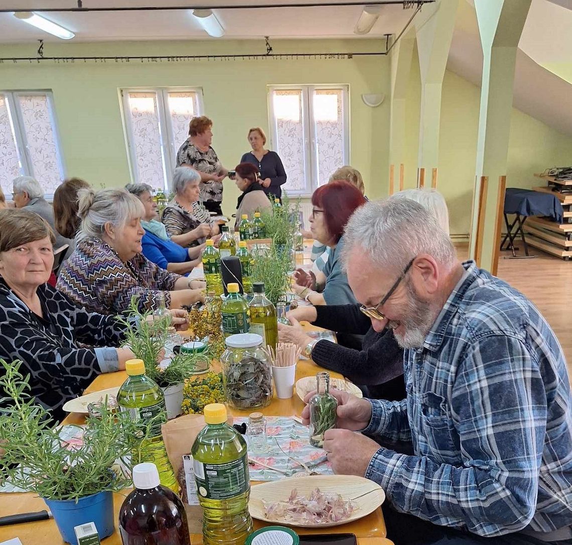 Krynice: Warsztaty kulinarno-zielarskich. Na kolejne już można się zgłaszać Warsztaty zielarsko-kulinarne w Krynicach.