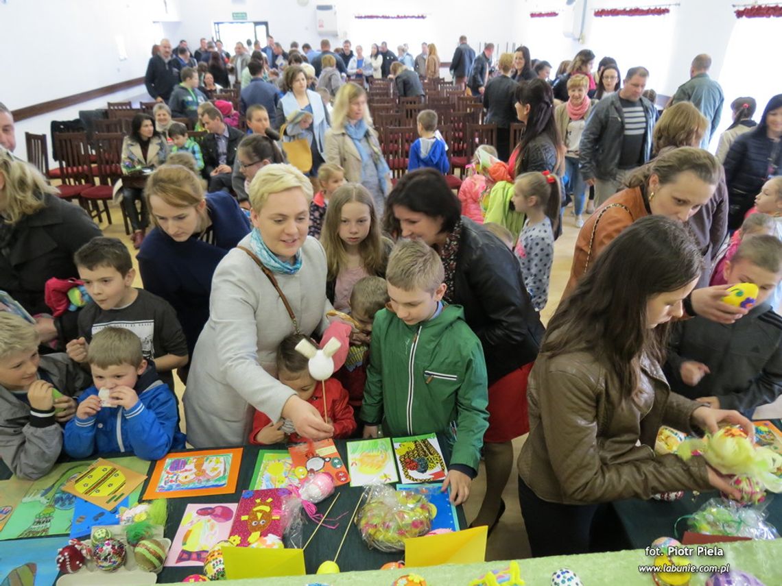 Łabunie: Wielkanocny kiermasz na szczytny cel. Pieniądze trafią do chorych dzieci